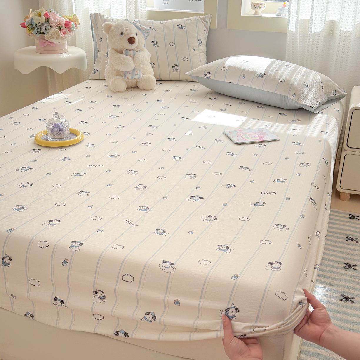 91家纺网 家纺一手货源 找家纺 丽美人家纺 2026新款A类柔软双层皱皱纱印花单床笠床笠单件 萌犬乐园