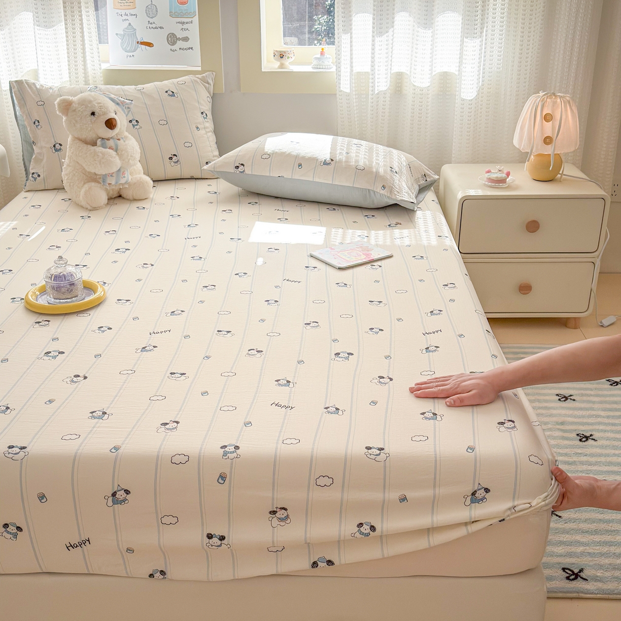 91家纺网 家纺一手货源 找家纺 丽美人家纺 2026新款A类柔软双层皱皱纱印花单床笠床笠单件 萌犬乐园