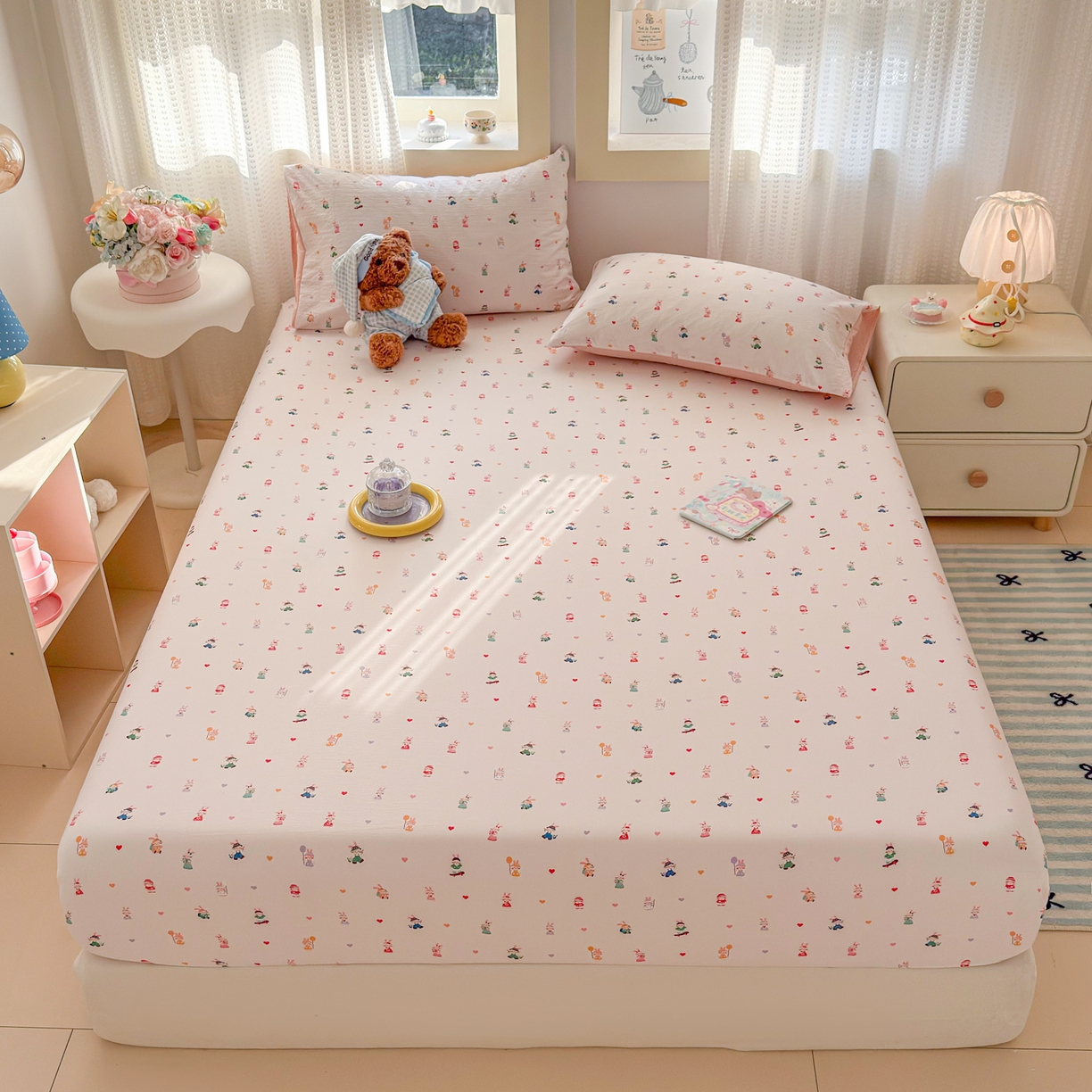 91家纺网 家纺一手货源 找家纺 丽美人家纺 2026新款A类柔软双层皱皱纱印花单床笠床笠单件 桃心萌兔集