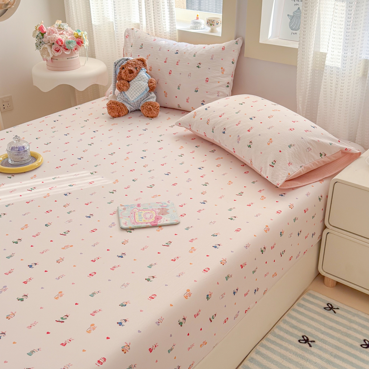 91家纺网 家纺一手货源 找家纺 丽美人家纺 2026新款A类柔软双层皱皱纱印花单床笠床笠单件 桃心萌兔集