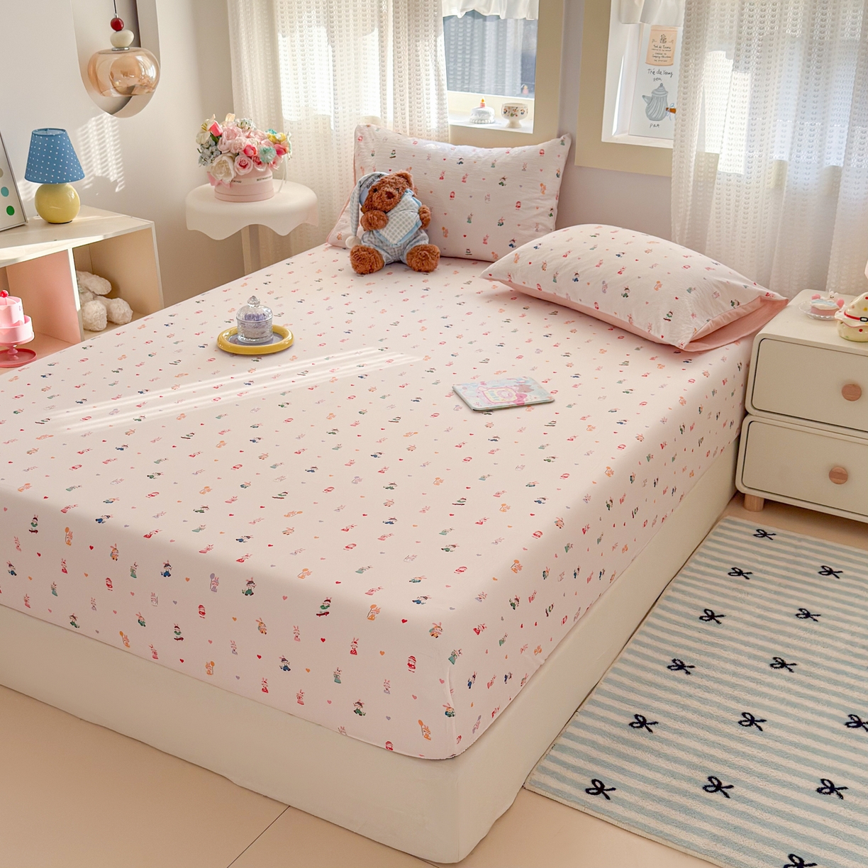 91家纺网 家纺一手货源 找家纺 丽美人家纺 2026新款A类柔软双层皱皱纱印花单床笠床笠单件 桃心萌兔集