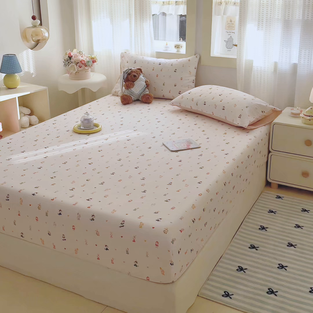 91家纺网 家纺一手货源 找家纺 丽美人家纺 2026新款A类柔软双层皱皱纱印花单床笠床笠单件 桃心萌兔集