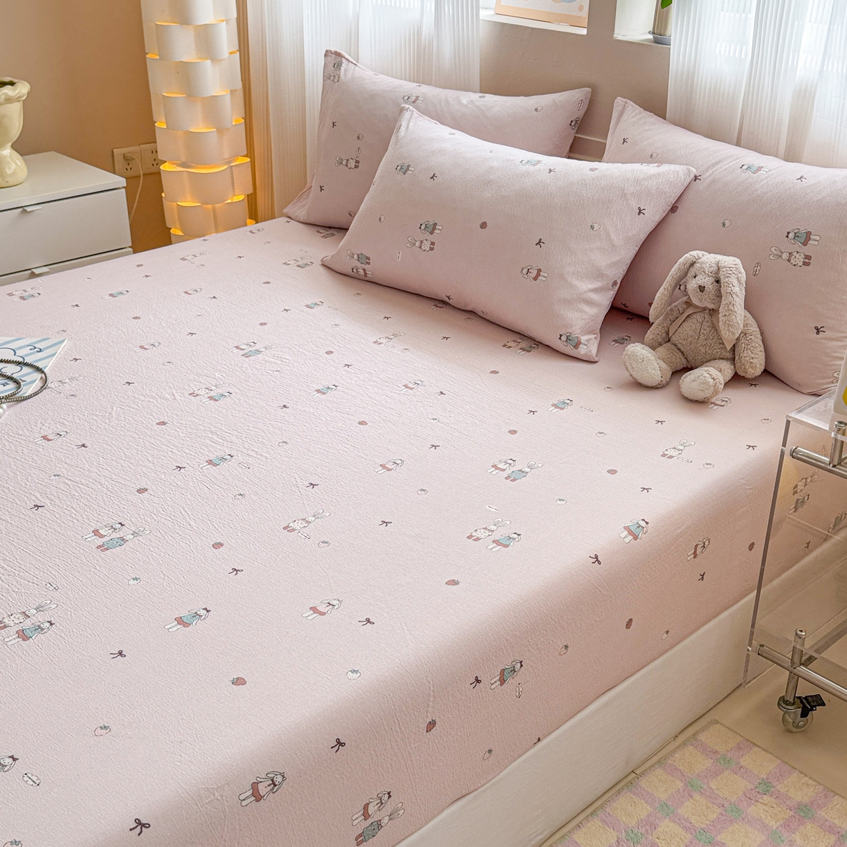 91家纺网 家纺一手货源 找家纺 丽美人家纺 2026新款A类柔软双层皱皱纱印花单床笠床笠单件 兔小姐