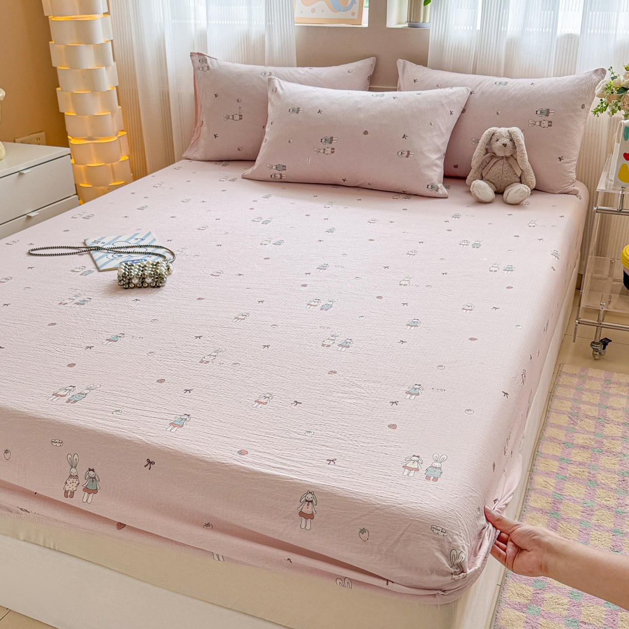 91家纺网 家纺一手货源 找家纺 丽美人家纺 2026新款A类柔软双层皱皱纱印花单床笠床笠单件 兔小姐