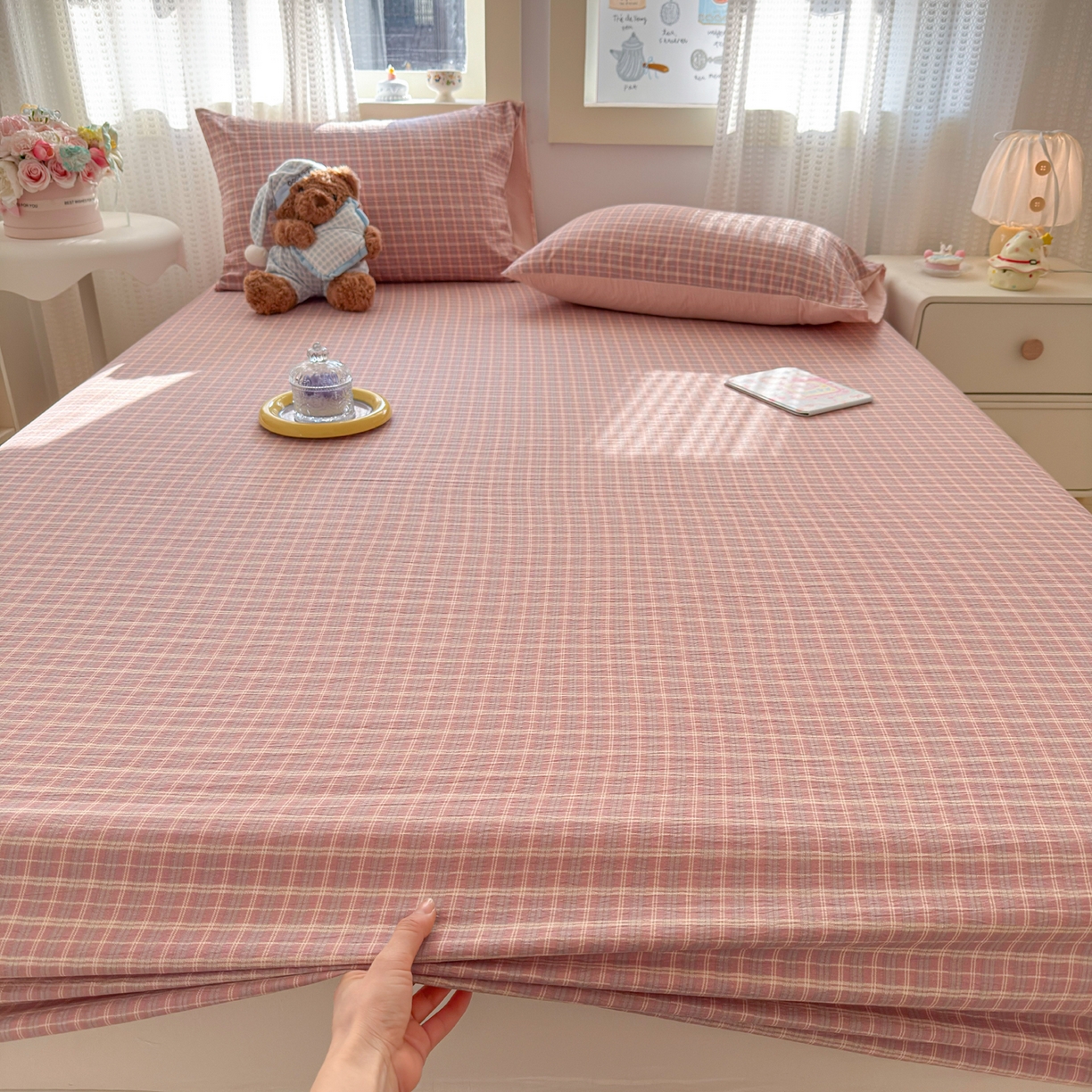 91家纺网 家纺一手货源 找家纺 丽美人家纺 2026新款A类柔软双层皱皱纱印花单床笠床笠单件 英伦红格