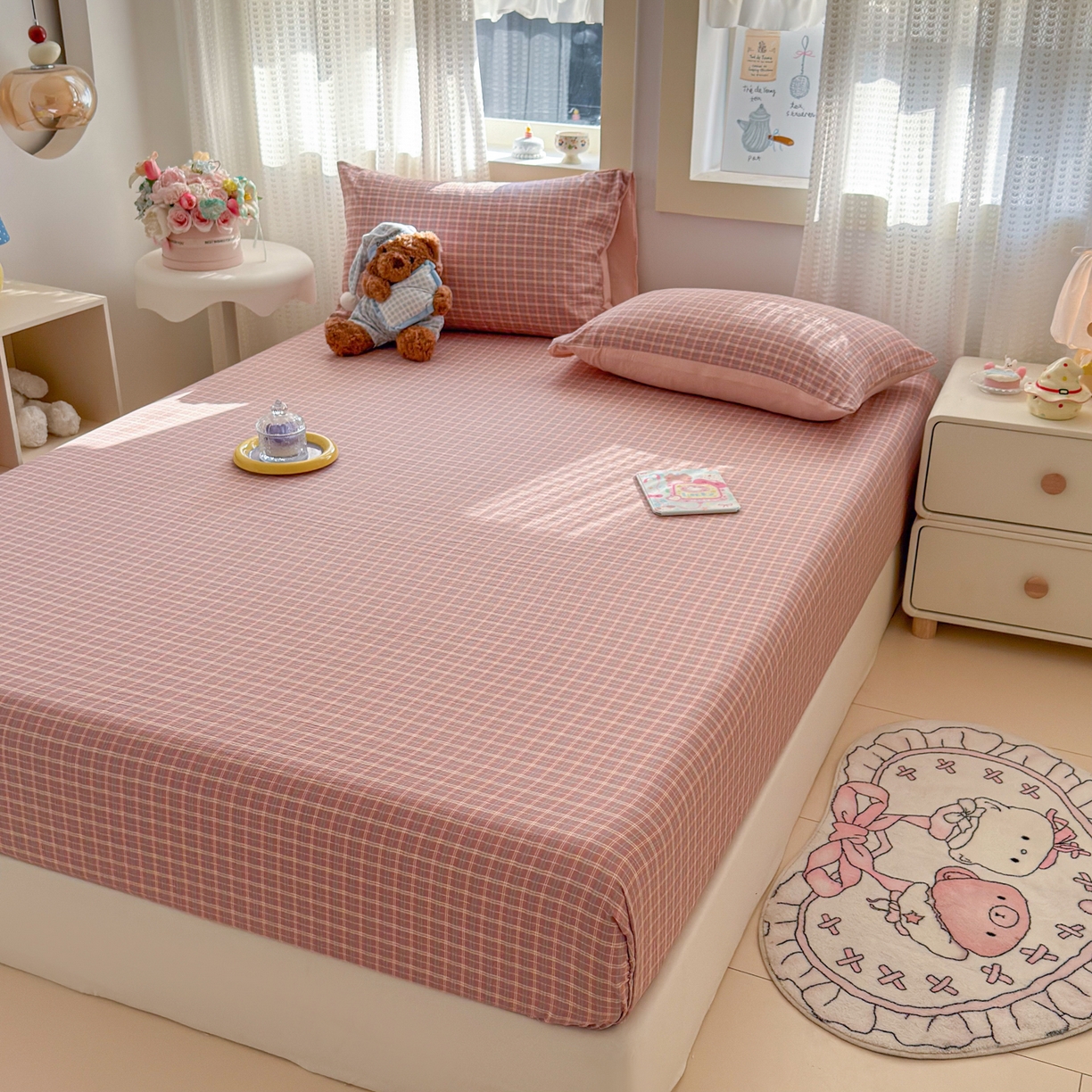 91家纺网 家纺一手货源 找家纺 丽美人家纺 2026新款A类柔软双层皱皱纱印花单床笠床笠单件 英伦红格