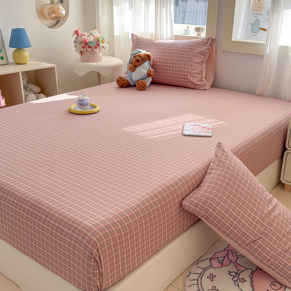 91家纺网 家纺一手货源 找家纺 丽美人家纺 2026新款A类柔软双层皱皱纱印花单床笠床笠单件 英伦红格