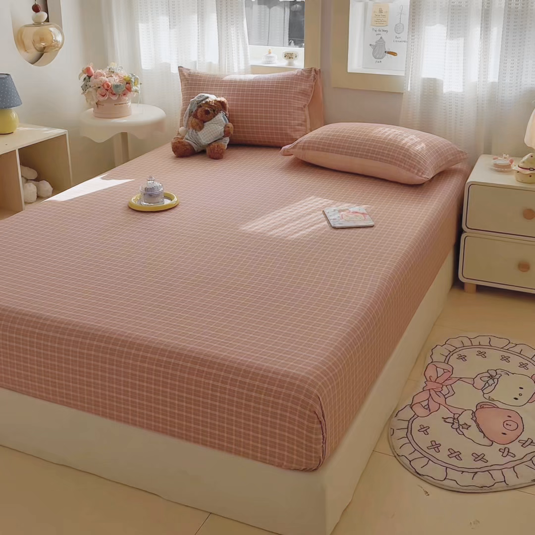 91家纺网 家纺一手货源 找家纺 丽美人家纺 2026新款A类柔软双层皱皱纱印花单床笠床笠单件 英伦红格