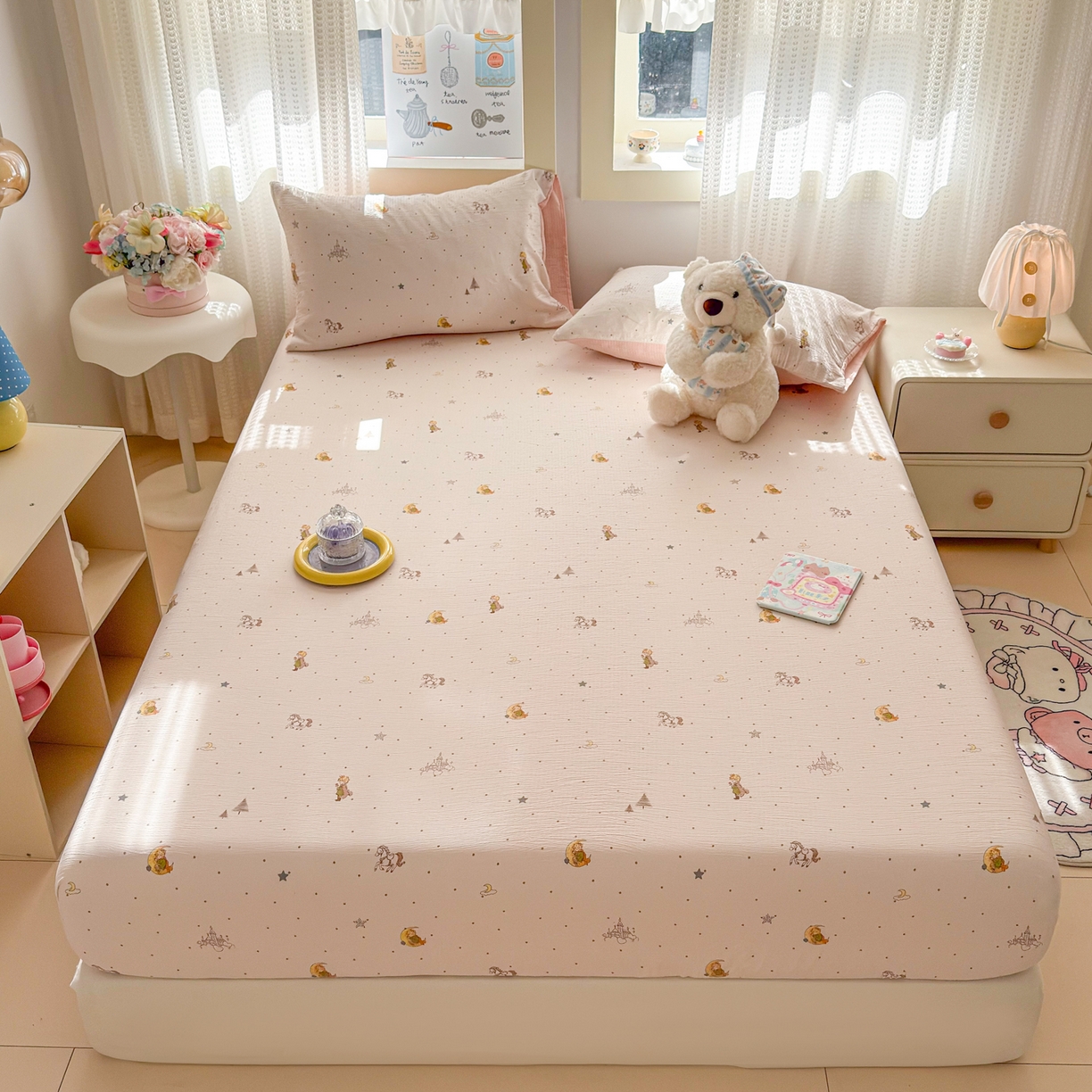 91家纺网 家纺一手货源 找家纺 丽美人家纺 2026新款A类柔软双层皱皱纱印花单床笠床笠单件 月境骑踪