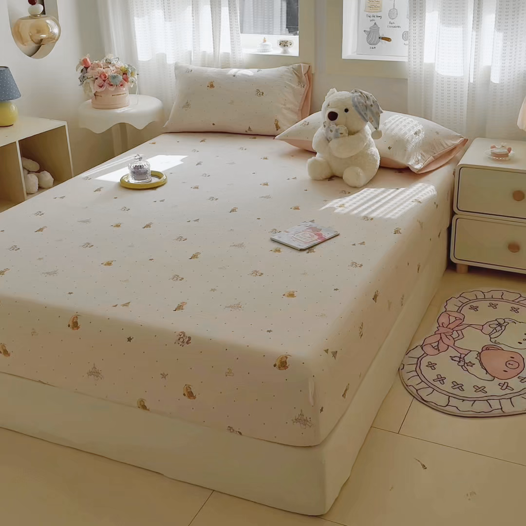 91家纺网 家纺一手货源 找家纺 丽美人家纺 2026新款A类柔软双层皱皱纱印花单床笠床笠单件 月境骑踪