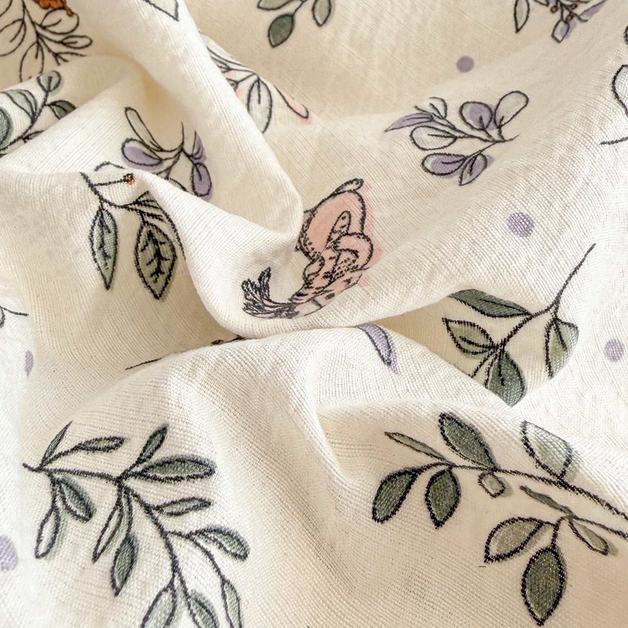 91家纺网 家纺一手货源 找家纺 丽美人家纺 2026新款A类柔软双层皱皱纱印花单床笠床笠单件 紫雾叶兔