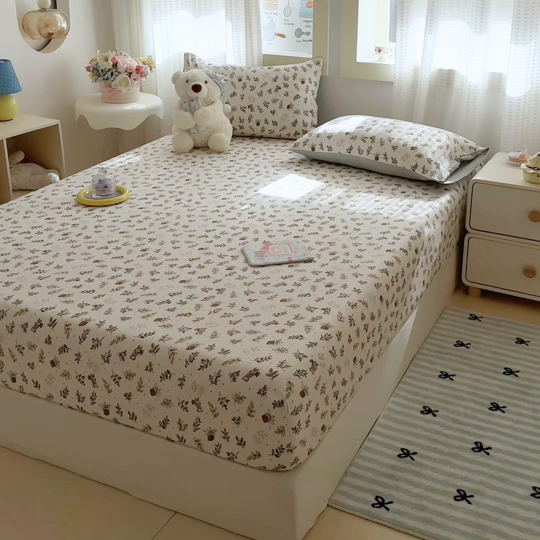 91家纺网 家纺一手货源 找家纺 丽美人家纺 2026新款A类柔软双层皱皱纱印花单床笠床笠单件 紫雾叶兔