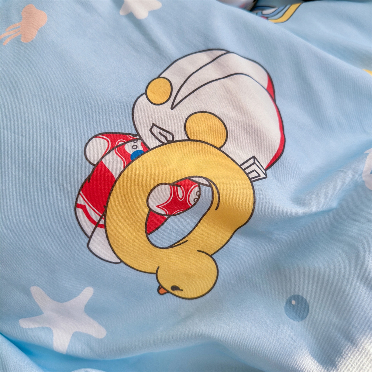 91家纺网 家纺一手货源 找家纺 名兮家居 2026新款全棉13372正版授权经典奥特曼四件套【含防伪标】 假日奥特曼