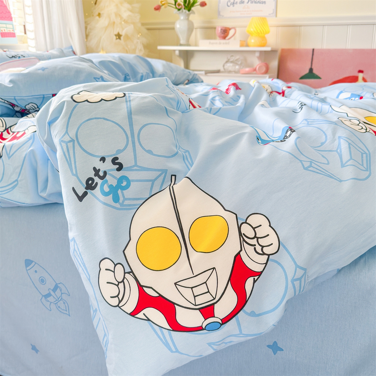 91家纺网 家纺一手货源 找家纺 名兮家居 2026新款全棉13372正版授权经典奥特曼四件套【含防伪标】 奥特兄弟