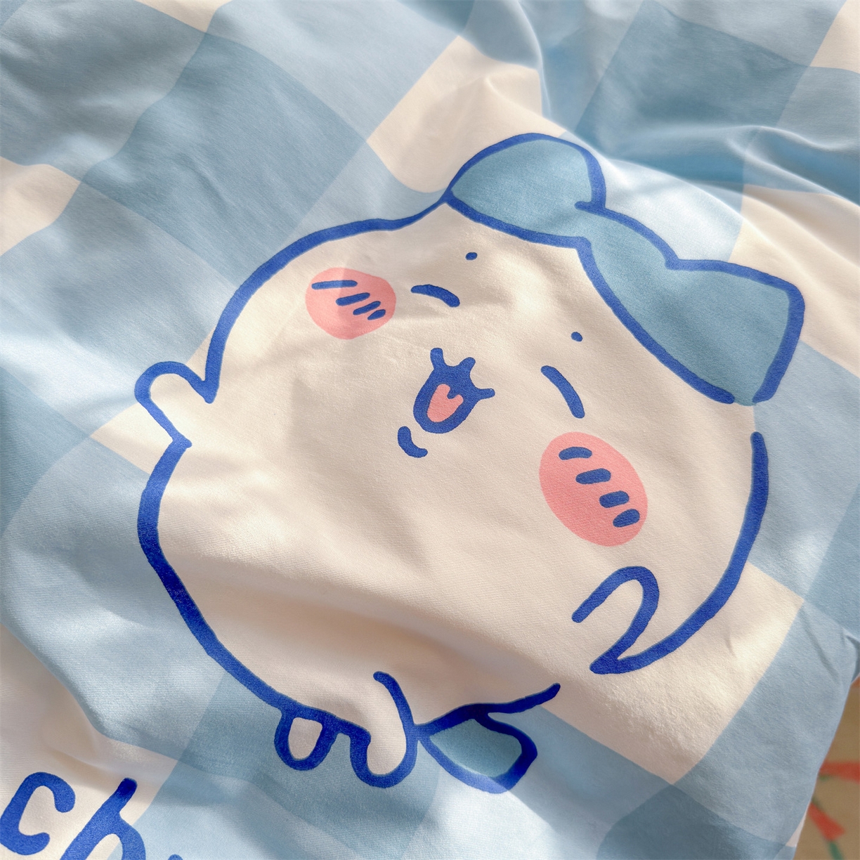 91家纺网 家纺一手货源 找家纺 名兮家居 2026新款全棉13372正版授权经典奥特曼四件套【含防伪标】 格子吉伊卡哇