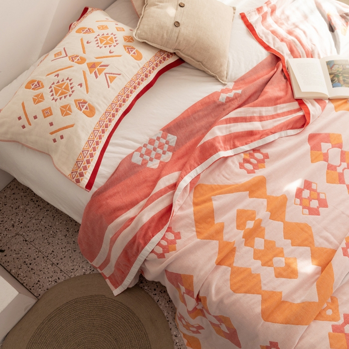 91家纺网 家纺一手货源 找家纺 朴尔家纺-毛巾被 2026新款波西米亚风全棉四层纱布毛巾被-朴尔经典款常年备货 爱丁堡-红