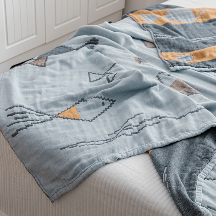 91家纺网 家纺一手货源 找家纺 朴尔家纺-毛巾被 2026新款波西米亚风全棉四层纱布毛巾被-朴尔经典款常年备货 鱼图腾-兰