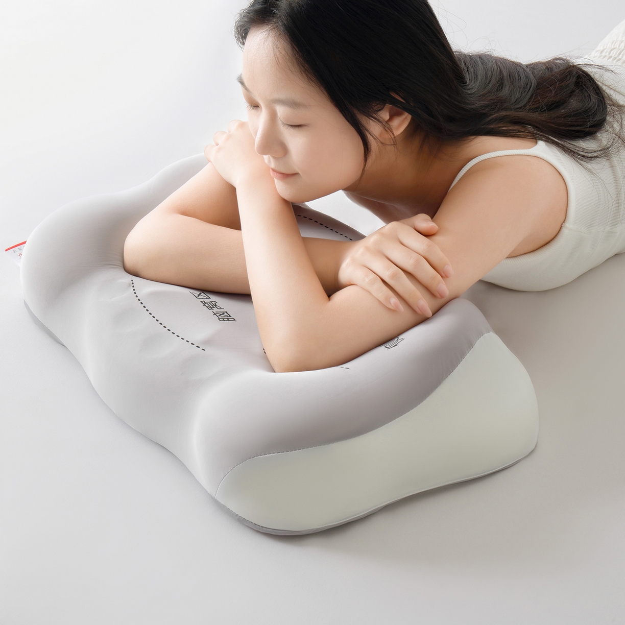 91家纺网 家纺一手货源 找家纺 （总）佑金甜 2026新款记忆棉大云朵磁石枕枕头枕芯