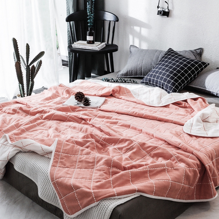 91家纺网 家纺一手货源 找家纺 朴尔家纺-毛巾被 2026新款经典六层纱布全棉毛巾被系列-朴尔经典款常年备货 时尚虚线-粉色