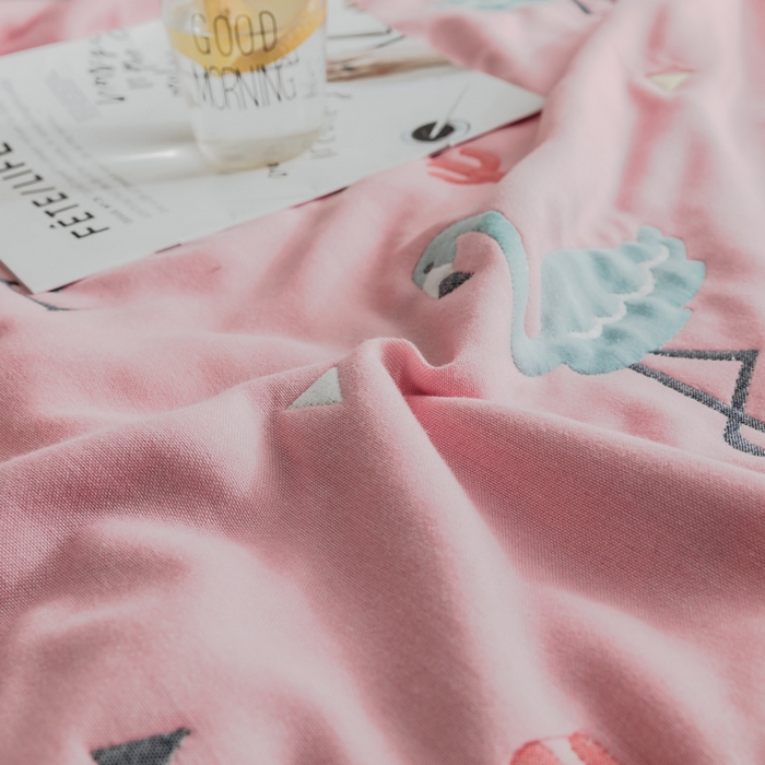 91家纺网 家纺一手货源 找家纺 朴尔家纺-毛巾被 2026新款经典六层纱布全棉毛巾被系列-朴尔经典款常年备货 幸福鸟粉