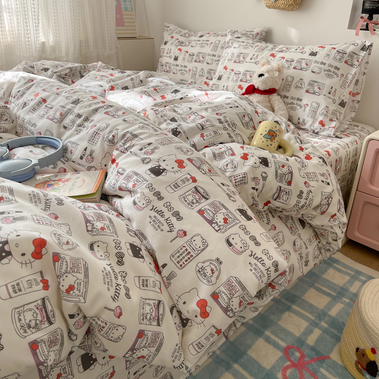 91家纺网 家纺一手货源 找家纺 耀悦家纺 2026新款纯棉四件套正版授权三丽鸥卡通第一弹 Hello Kitty都市