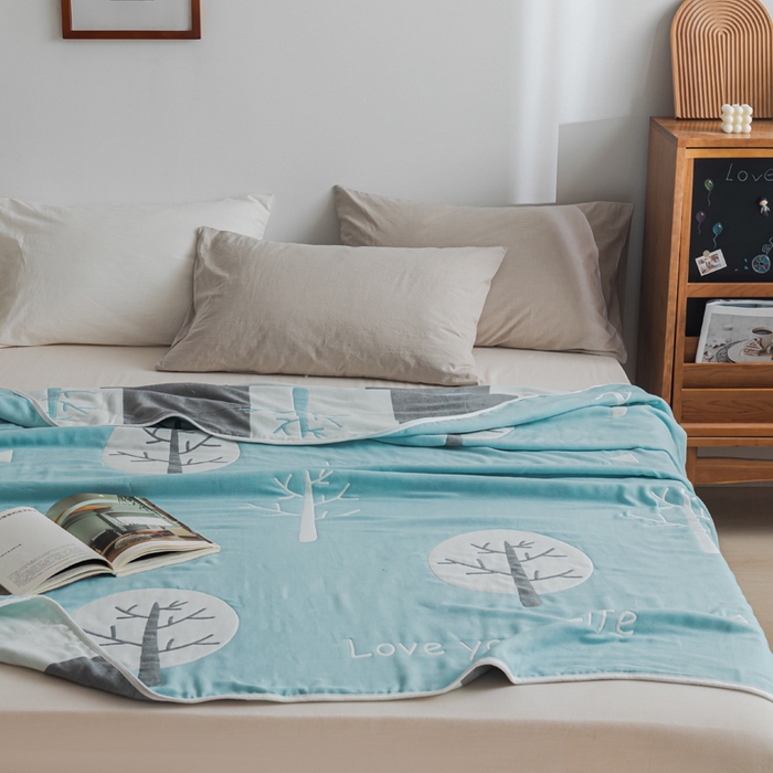 91家纺网 家纺一手货源 找家纺 朴尔家纺-毛巾被 2026新款抽象风格六层纱布毛巾被系列-朴尔经典款常年备货 幸福小树-绿