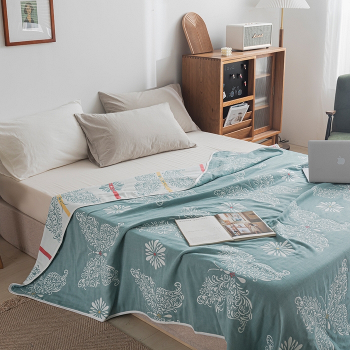 91家纺网 家纺一手货源 找家纺 朴尔家纺-毛巾被 2026新款抽象风格六层纱布毛巾被系列-朴尔经典款常年备货 蝴蝶泉边-绿