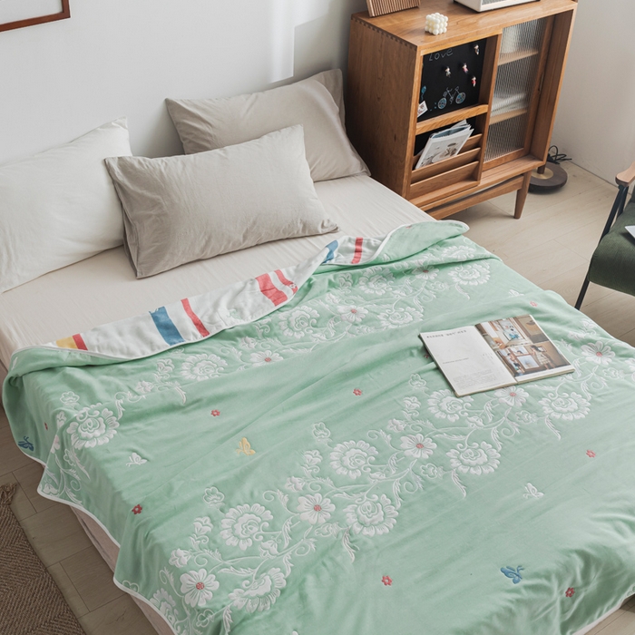 91家纺网 家纺一手货源 找家纺 朴尔家纺-毛巾被 2026新款抽象风格六层纱布毛巾被系列-朴尔经典款常年备货 那些花儿-浅绿