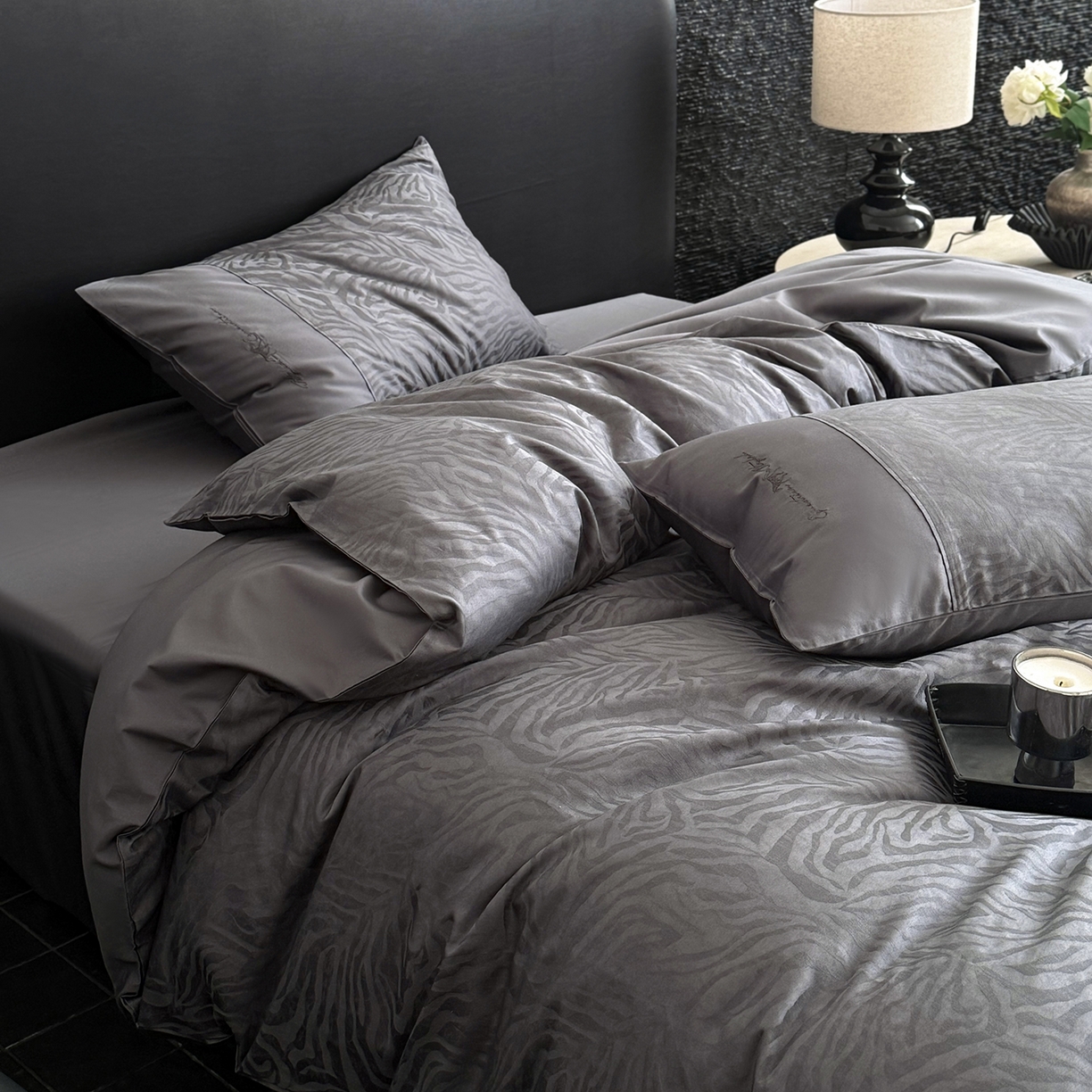 91家纺网 家纺一手货源 找家纺 （总）鹿班家居 2026春季新品100S长绒棉精美提花刺绣系列四件套-梦马（标准会员-20元)