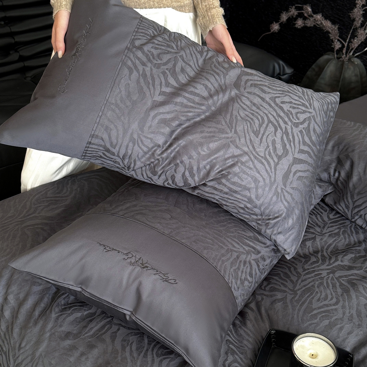 91家纺网 家纺一手货源 找家纺 （总）鹿班家居 2026春季新品100S长绒棉精美提花刺绣系列四件套-梦马（标准会员-20元)