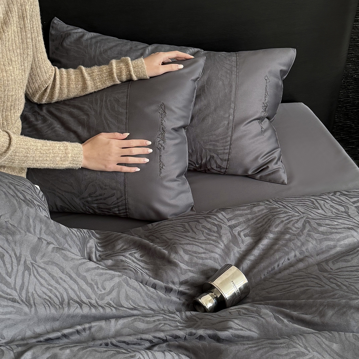 91家纺网 家纺一手货源 找家纺 （总）鹿班家居 2026春季新品100S长绒棉精美提花刺绣系列四件套-梦马（标准会员-20元)