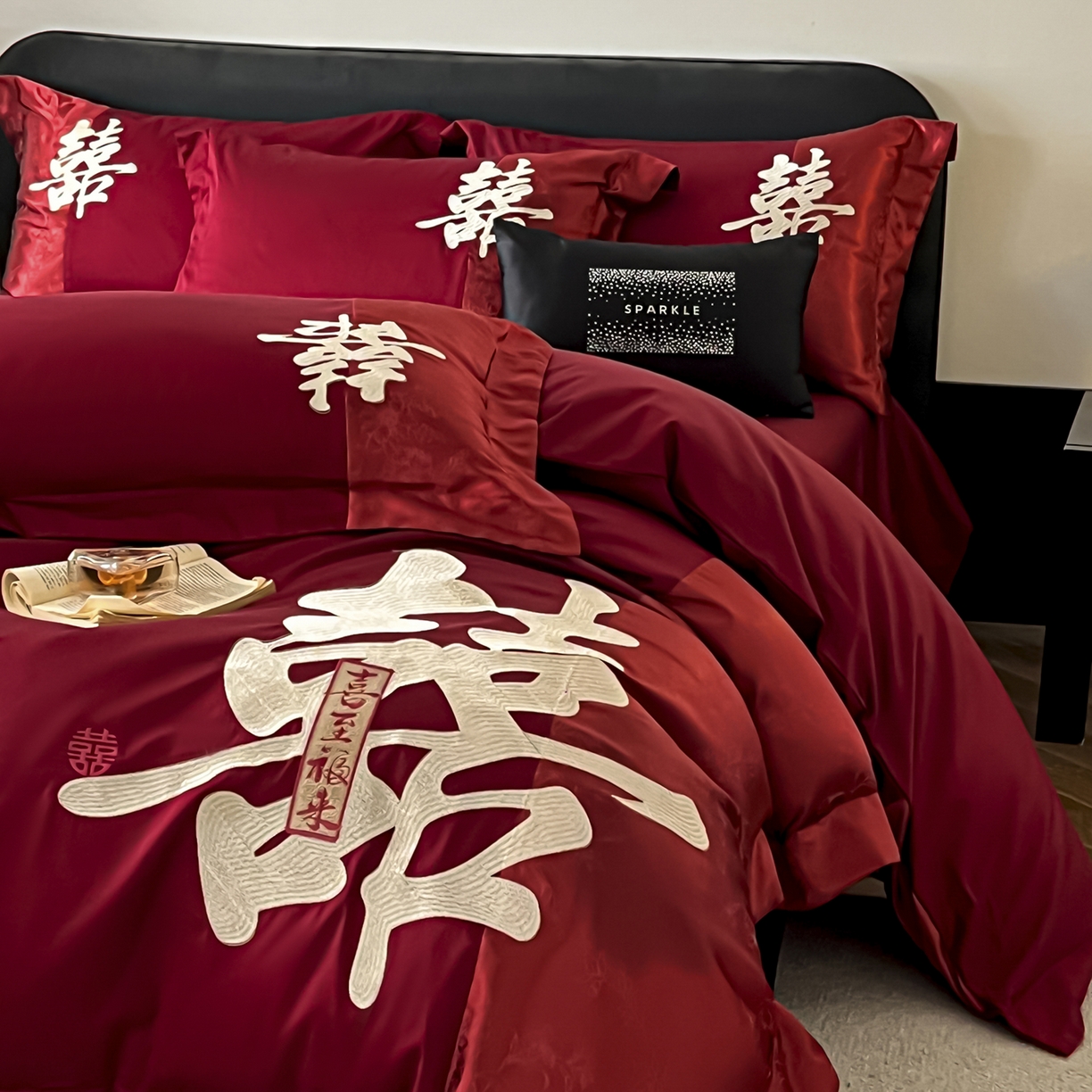 91家纺网 家纺一手货源 找家纺 置顶家纺 2026新款喜至亲肤提花刺绣婚庆系列四件套 喜至-酒红