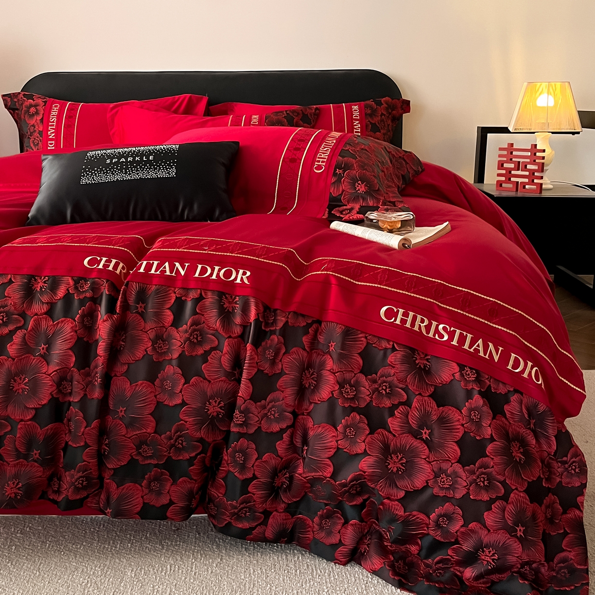 91家纺网 家纺一手货源 找家纺 置顶家纺 2026新款爱意亲肤提花刺绣婚庆系列四件套 点爱-大红