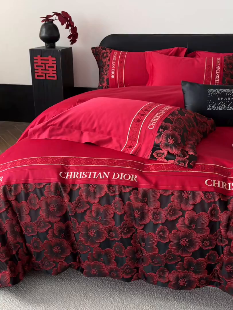 91家纺网 家纺一手货源 找家纺 置顶家纺 2026新款爱意亲肤提花刺绣婚庆系列四件套 点爱-大红