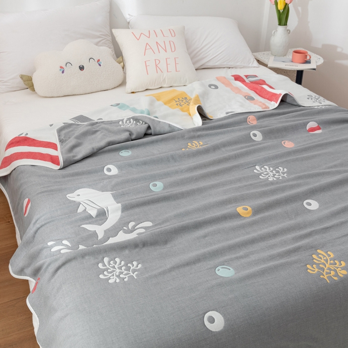 91家纺网 家纺一手货源 找家纺 朴尔家纺-毛巾被 2026新款卡漫风格全棉六层纱毛巾被 海洋乐园-灰