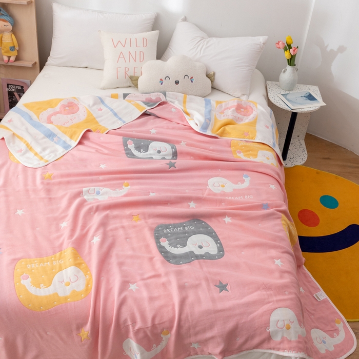 91家纺网 家纺一手货源 找家纺 朴尔家纺-毛巾被 2026新款卡漫风格全棉六层纱毛巾被 长鼻象-粉