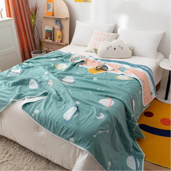 91家纺网 家纺一手货源 找家纺 朴尔家纺-毛巾被 2026新款卡漫风格全棉六层纱毛巾被 浩瀚宇宙-绿