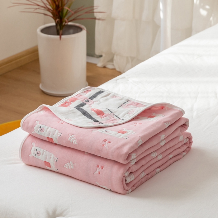 91家纺网 家纺一手货源 找家纺 朴尔家纺-毛巾被 2026新款卡通系全棉六层纱毛巾被 欢乐羊驼-粉
