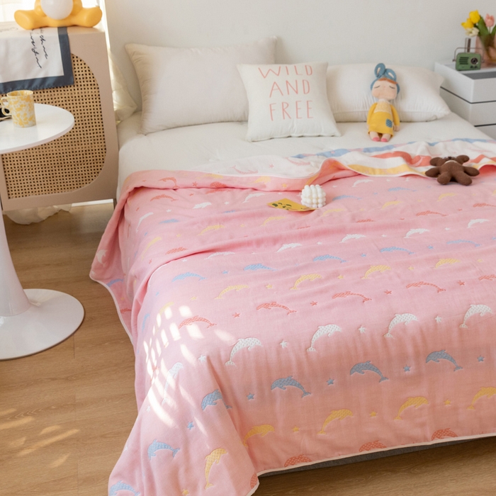 91家纺网 家纺一手货源 找家纺 朴尔家纺-毛巾被 2026新款卡通系全棉六层纱毛巾被 鲸鱼乐园-粉