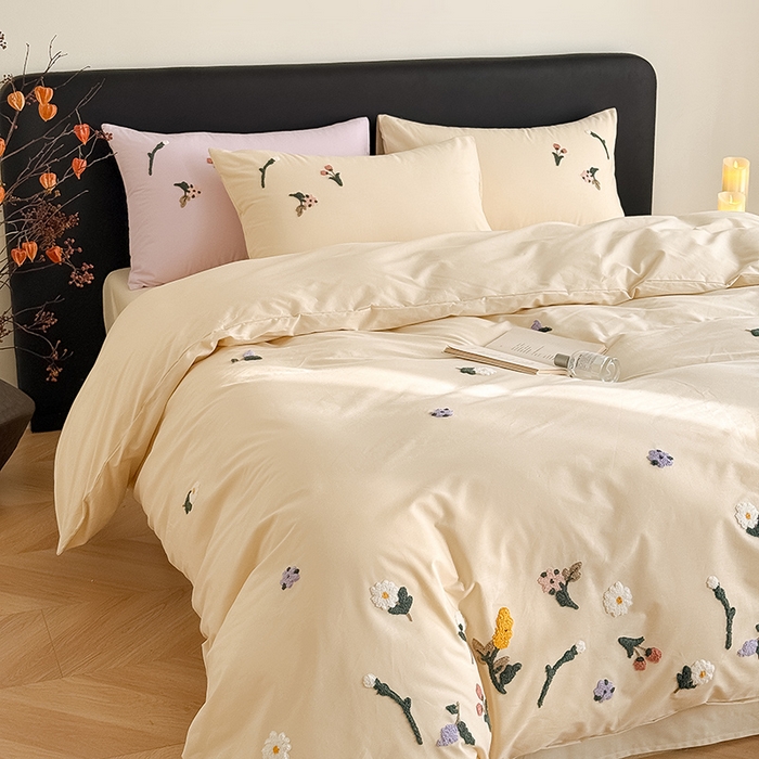 91家纺网 家纺一手货源 找家纺 Mr.pig猪先生水洗棉 2026新款全棉水洗棉毛巾绣四件套-花絮（展示价格为控价，实际价格请联系客服） 花絮-杏仁白