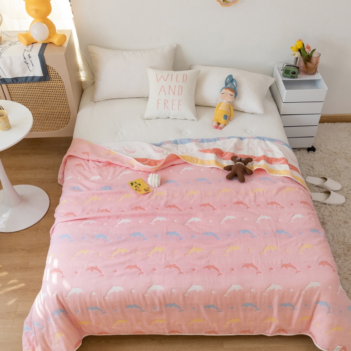 91家纺网 家纺一手货源 找家纺 朴尔家纺-毛巾被 2026新款卡通系全棉六层纱毛巾被 鲸鱼乐园-粉