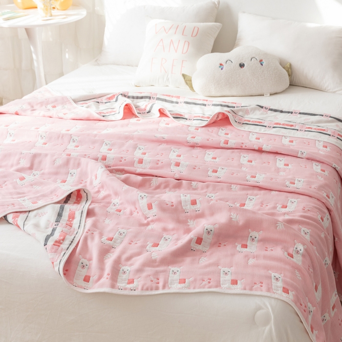 91家纺网 家纺一手货源 找家纺 朴尔家纺-毛巾被 2026新款卡通系全棉六层纱毛巾被 欢乐羊驼-粉