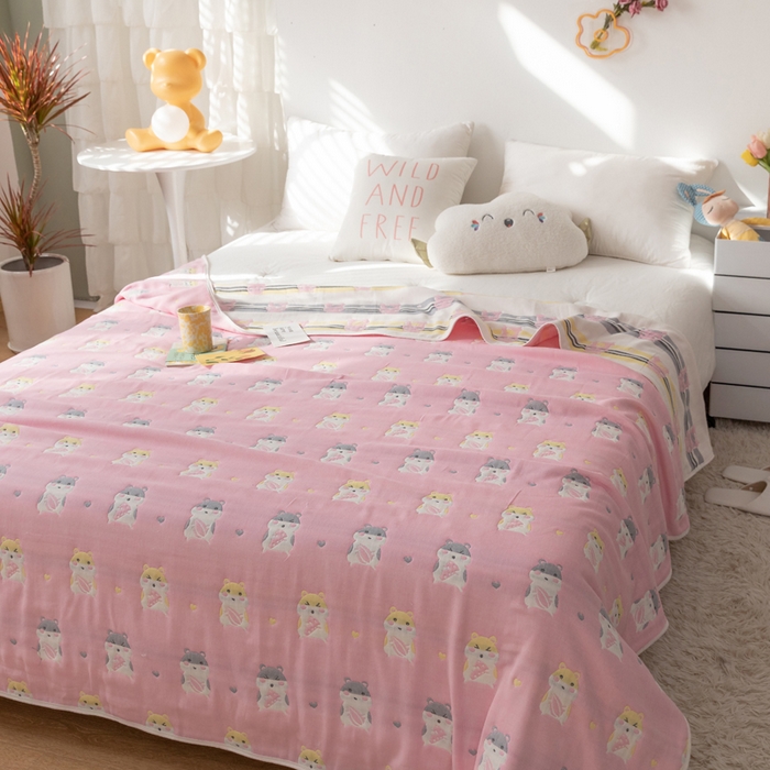 91家纺网 家纺一手货源 找家纺 朴尔家纺-毛巾被 2026新款卡通系全棉六层纱毛巾被 土拨鼠-粉