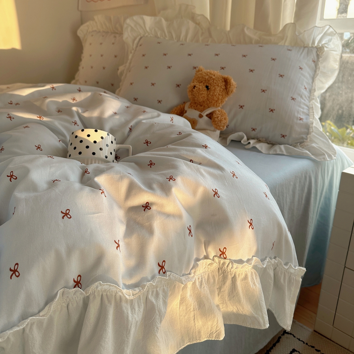 91家纺网 家纺一手货源 找家纺 盼季家纺 2026春夏小清新日韩蝴蝶结奶油花边床上用品四件套宿舍三件套 奶油花边蝴蝶结-奶蓝