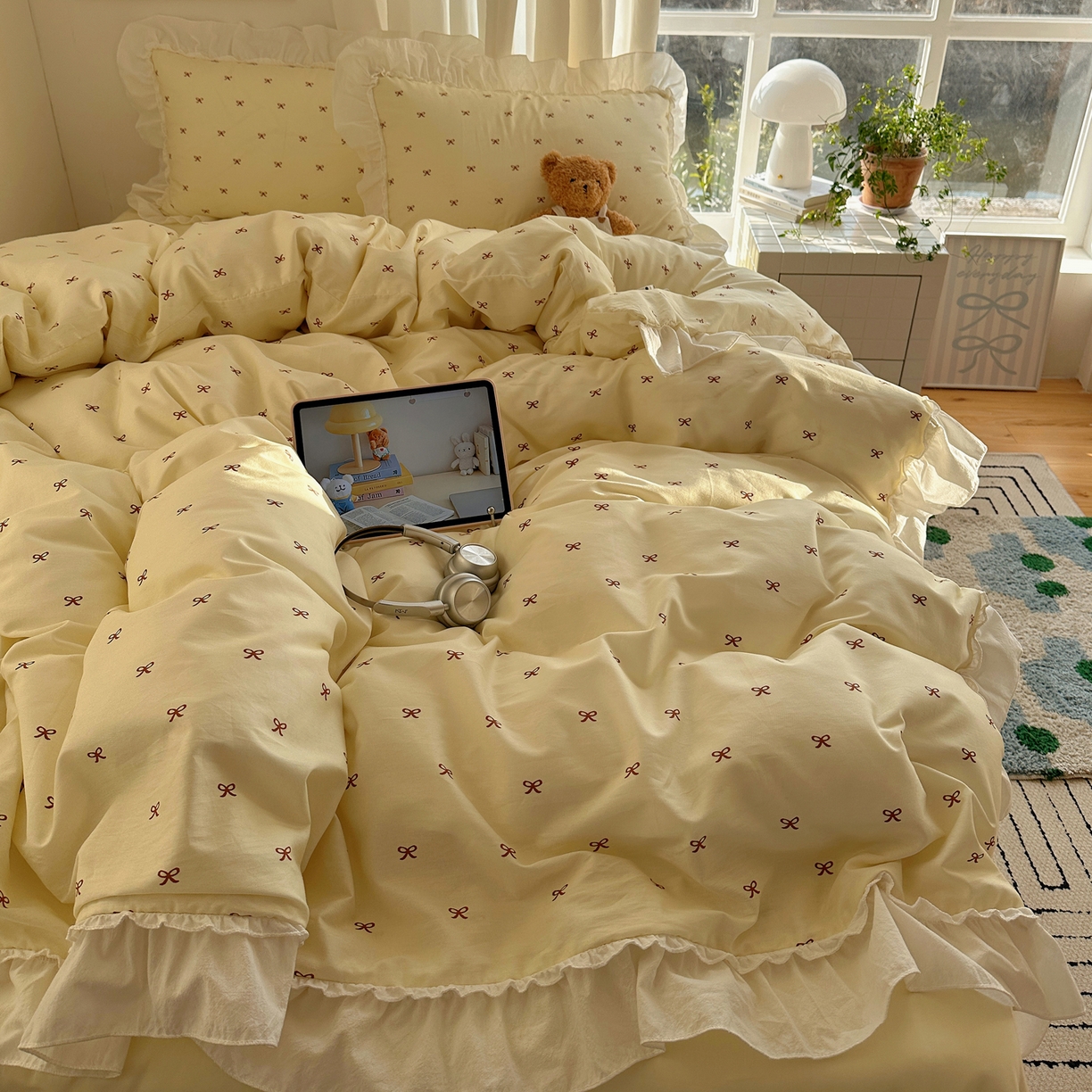 91家纺网 家纺一手货源 找家纺 盼季家纺 2026春夏小清新日韩蝴蝶结奶油花边床上用品四件套宿舍三件套 奶油花边蝴蝶结-奶黄