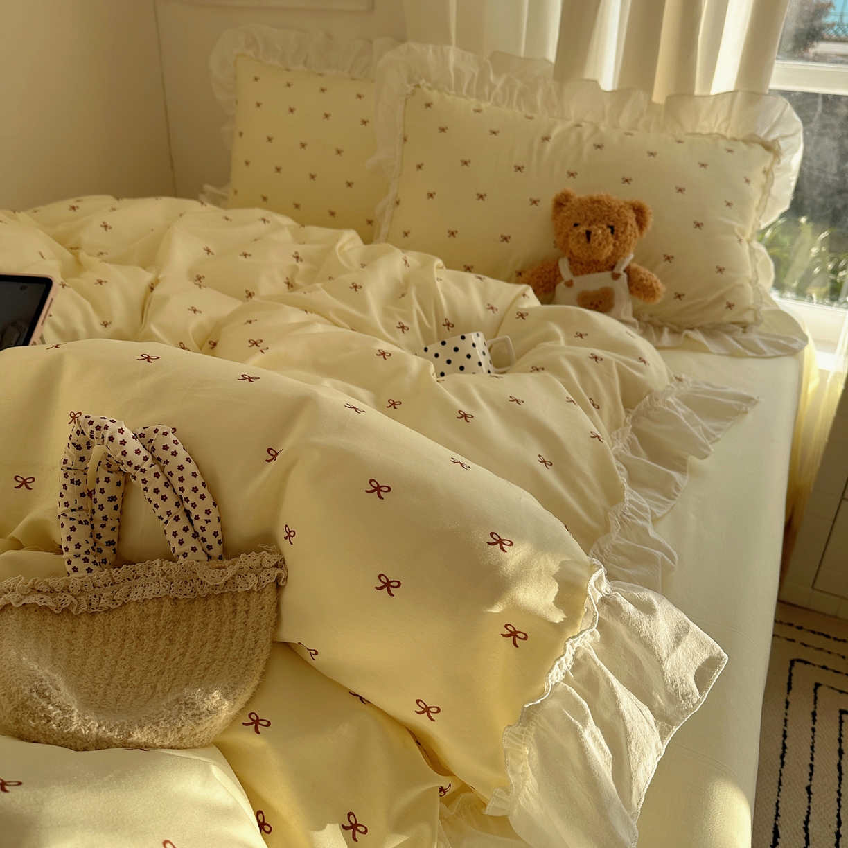 91家纺网 家纺一手货源 找家纺 盼季家纺 2026春夏小清新日韩蝴蝶结奶油花边床上用品四件套宿舍三件套 奶油花边蝴蝶结-奶黄