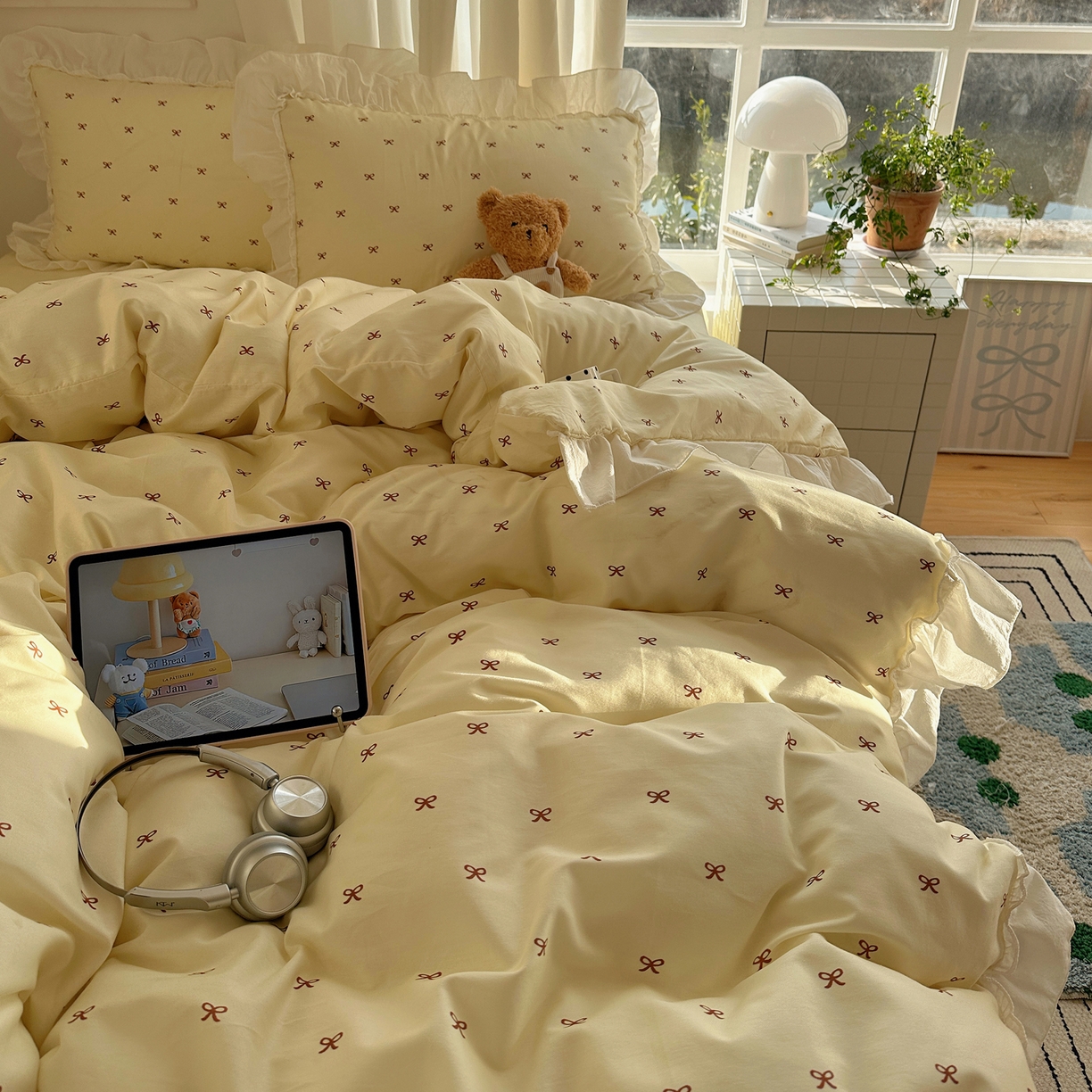 91家纺网 家纺一手货源 找家纺 盼季家纺 2026春夏小清新日韩蝴蝶结奶油花边床上用品四件套宿舍三件套 奶油花边蝴蝶结-奶黄