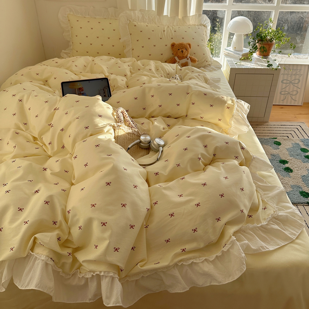 91家纺网 家纺一手货源 找家纺 盼季家纺 2026春夏小清新日韩蝴蝶结奶油花边床上用品四件套宿舍三件套 奶油花边蝴蝶结-奶黄