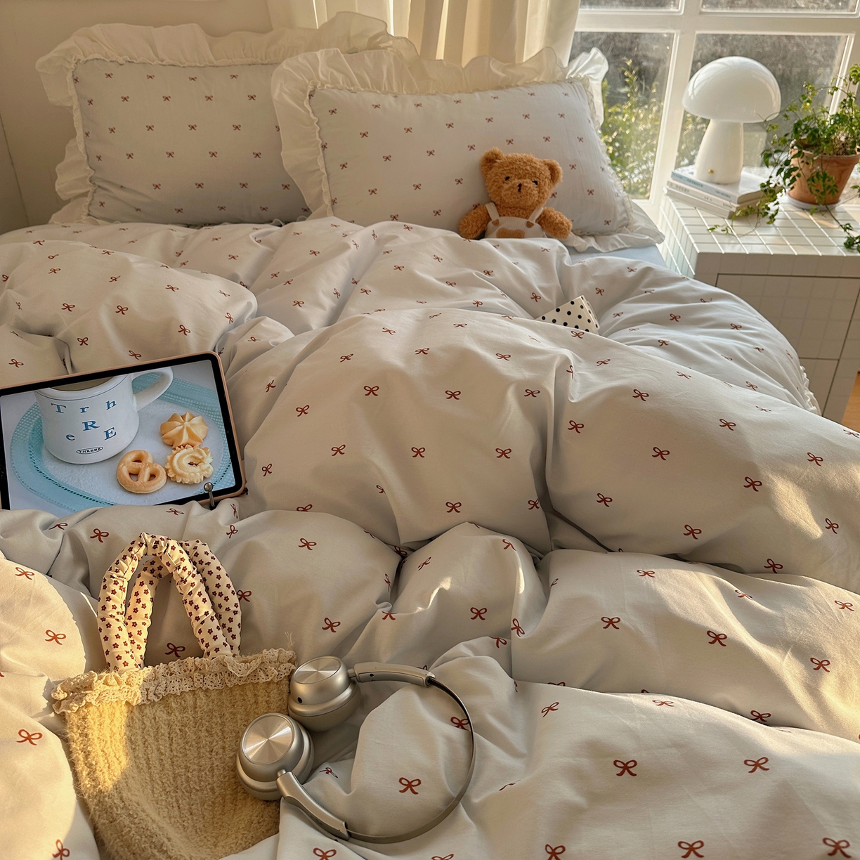 91家纺网 家纺一手货源 找家纺 盼季家纺 2026春夏小清新日韩蝴蝶结奶油花边床上用品四件套宿舍三件套 奶油花边蝴蝶结-奶蓝