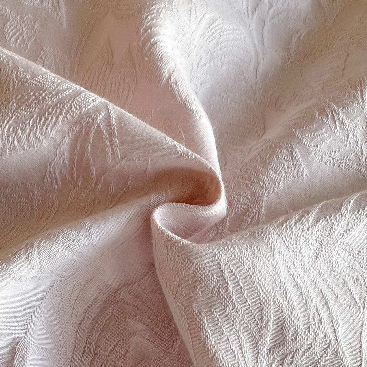 91家纺网 家纺一手货源 找家纺 卡巴伦家纺 2026新款全棉厚织提花系列简约款四件套 西西里-梅子